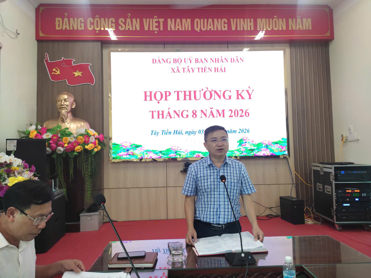 Đảng bộ UBND xã Tây Tiền Hải họp thường kỳ tháng 8 năm 2026