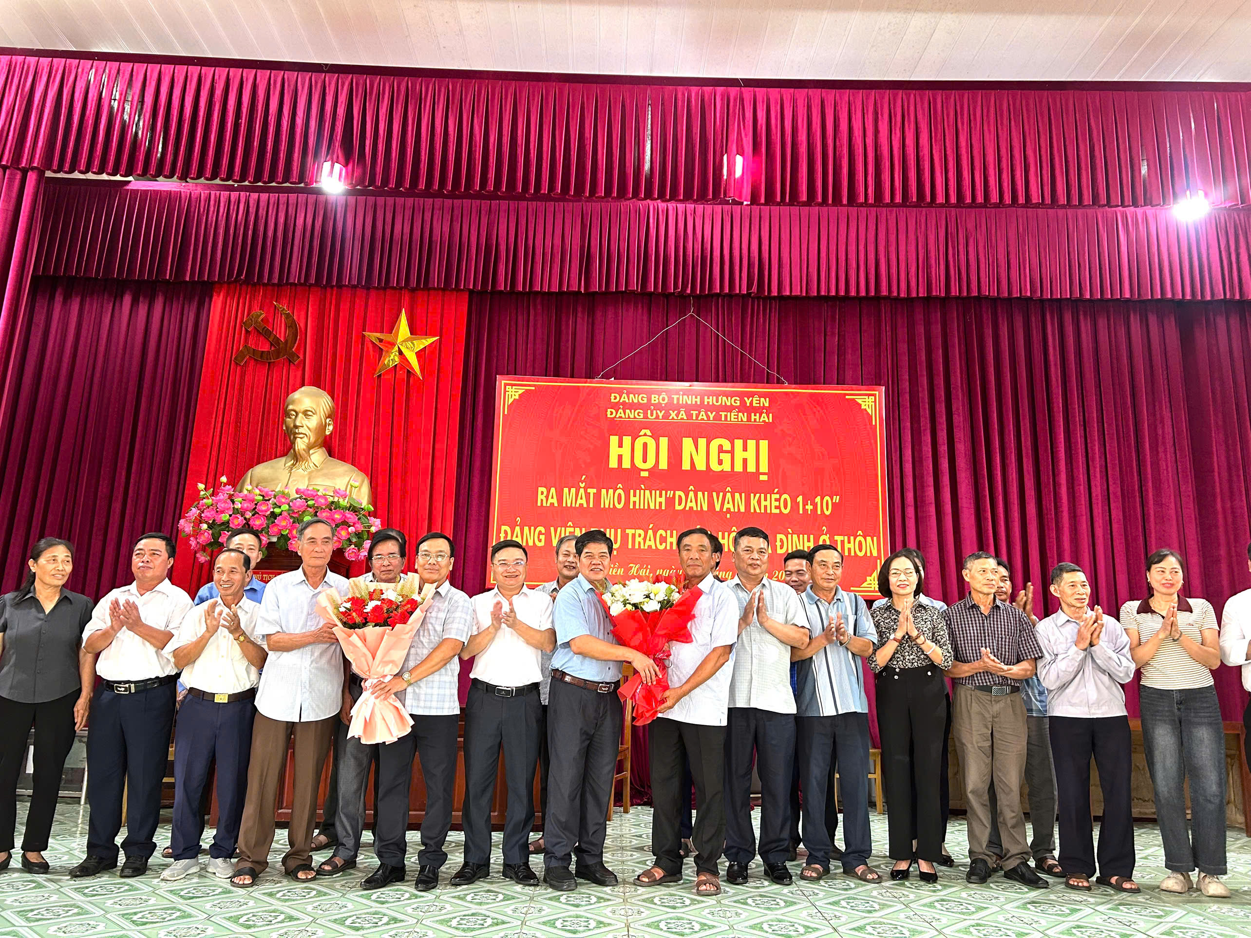 Đảng ủy xã Tây Tiền Hải ra mắt mô hình "Dân vận khéo 1+10”