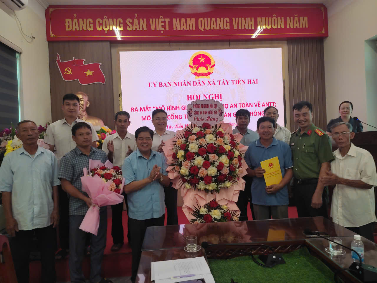 Tây Tiền Hải ra mắt mô hình “Giáo xứ, giáo họ an toàn về ANTT” và “Cổng trường an toàn”