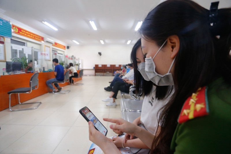 Đến ngày 25/6, Tây Tiền Hải kích hoạt thêm 2.086 tài khoản định danh điện tử mức 2